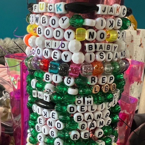 ✨🫶30 Eras Tour Friendship Bracelets Random 30 pack🫶✨ - Picture 15 of 16